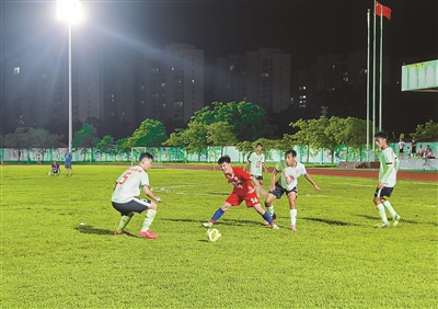 媒体记者林, 前来观赛, amp