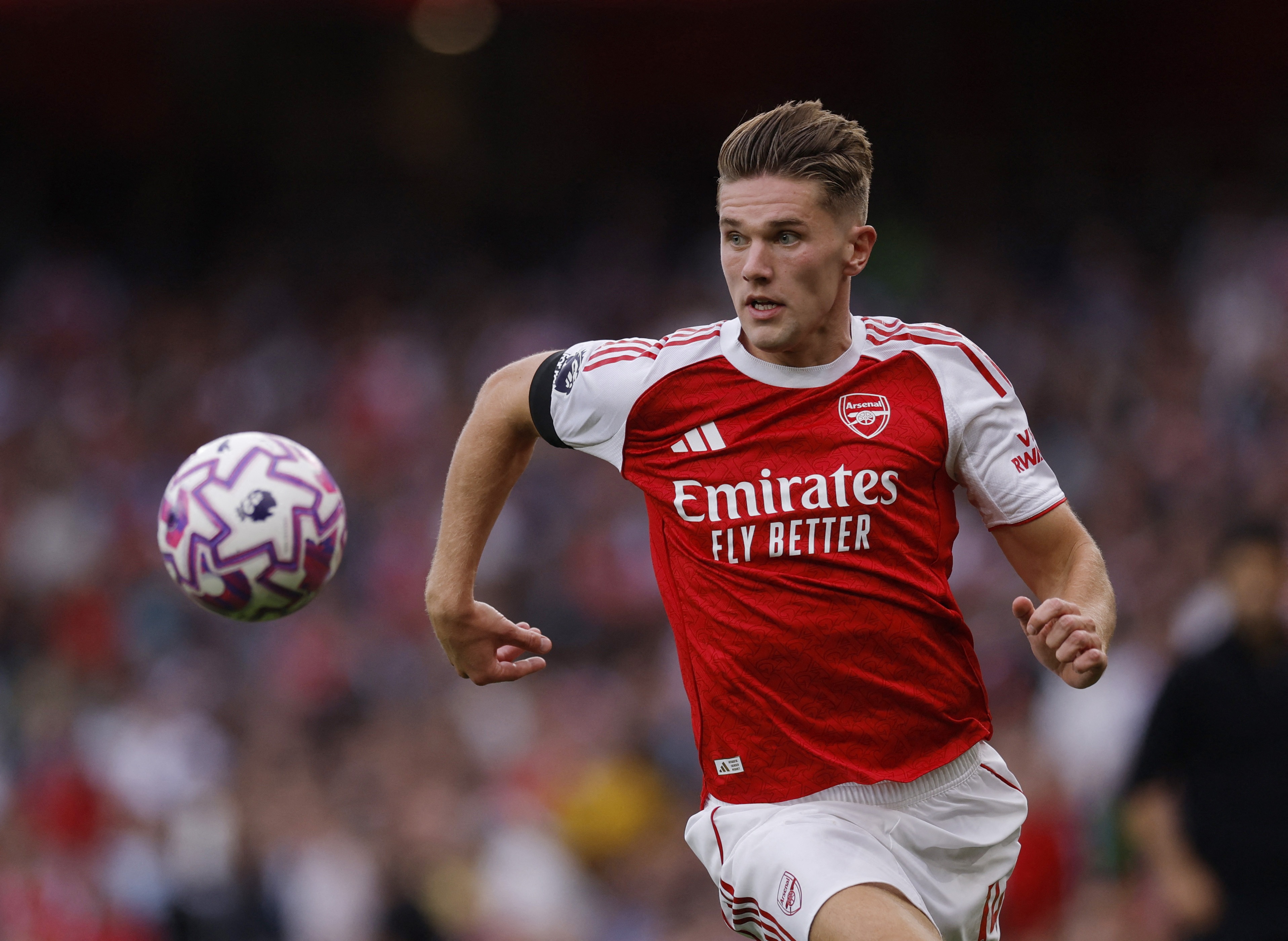 具庆祝后就, 必须适应你, 庆祝动作已