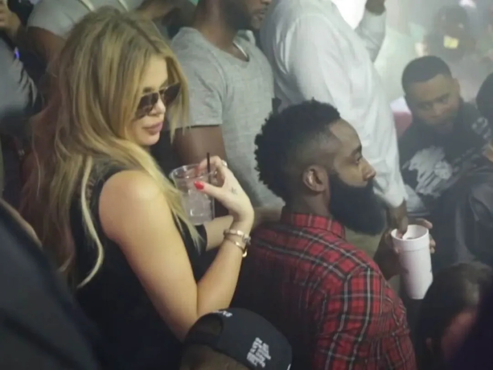 bt, https, 派茨怀孕了 bt, https, 派茨怀孕了